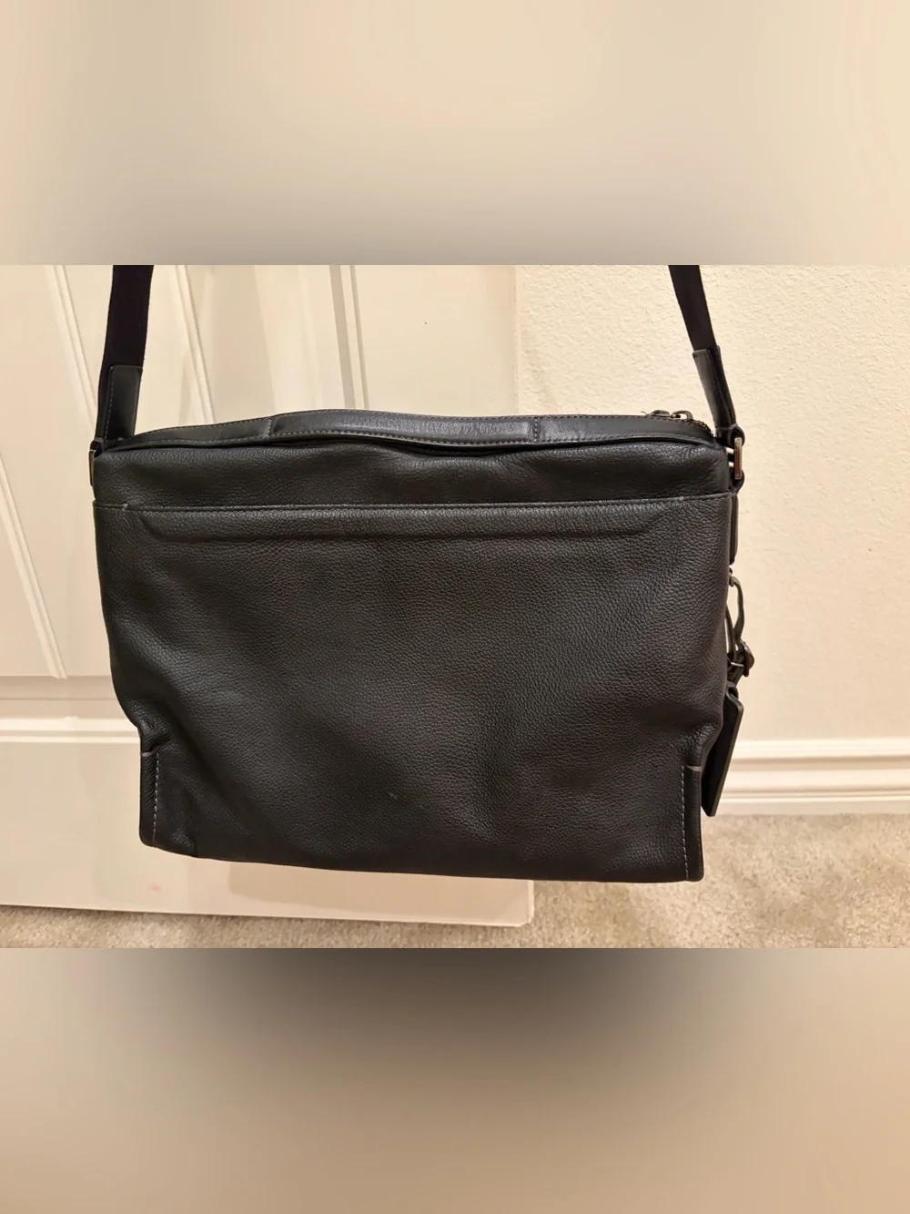 Tumi Black Leather Laptop Briefcase shoulder bag